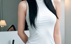 美女露出尿口让男人揉动态图网站